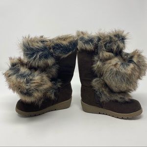old navy fuzzy boots